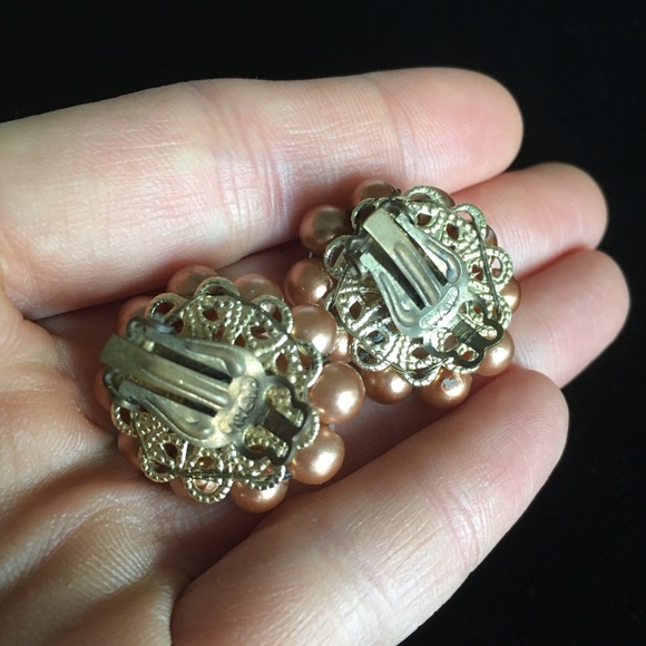 Vintage Clip On Earrings - Picture 3 of 10
